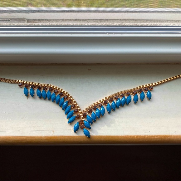 Vintage Jewelry - Lovely vintage bead costume jewelry